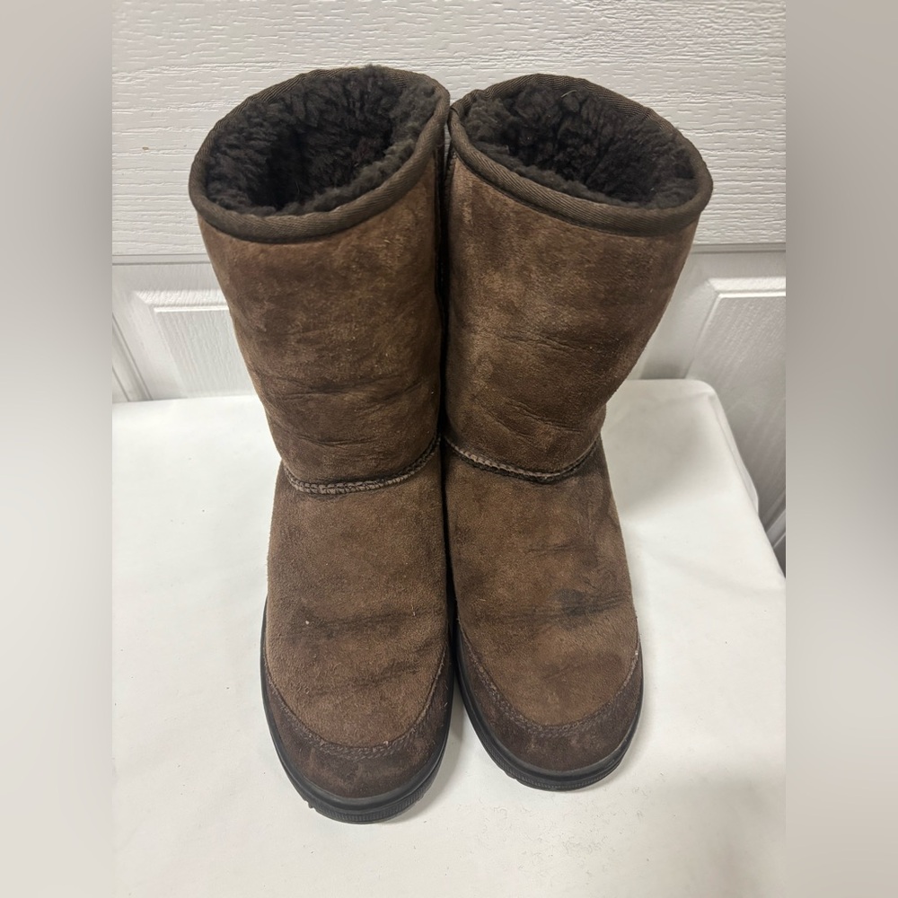 UGG Australia Ultimate Short Boots 5275 Women’s 7 Chocolate Brown